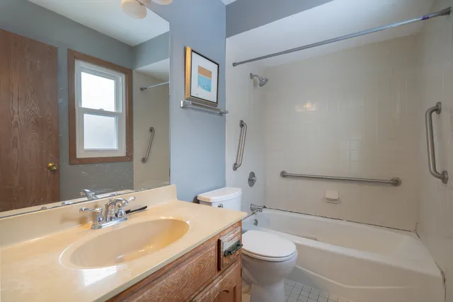 $499,900 | 7816 Dorchester Lane, Darien, IL 60561