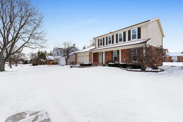 $499,900 | 7816 Dorchester Lane, Darien, IL 60561