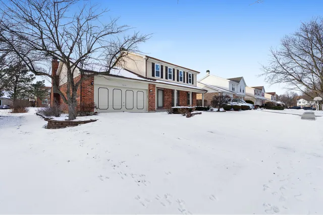 $499,900 | 7816 Dorchester Lane, Darien, IL 60561