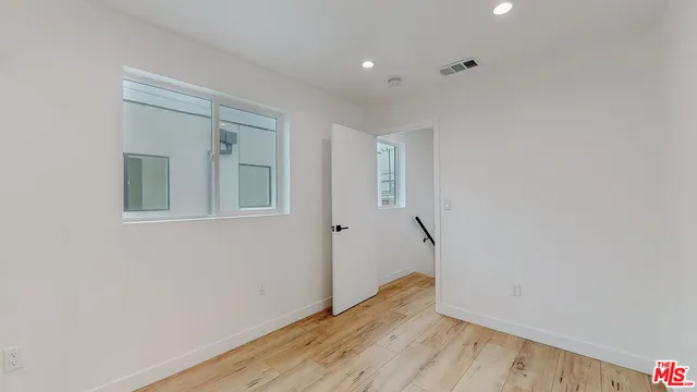 $3,660 | 6807 Gloria Avenue, Unit 1, Los Angeles, CA 91406