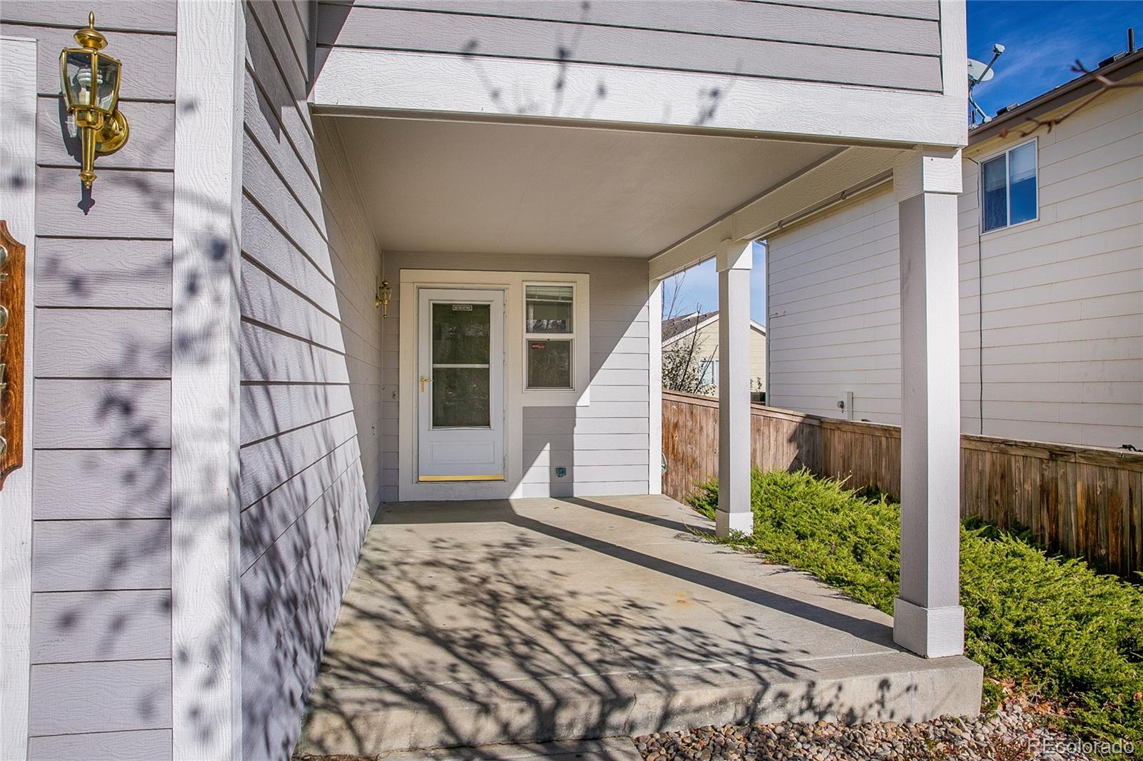 2245 West Ashwood Place Highlands Ranch, CO 80129 - Photo 2 of 23