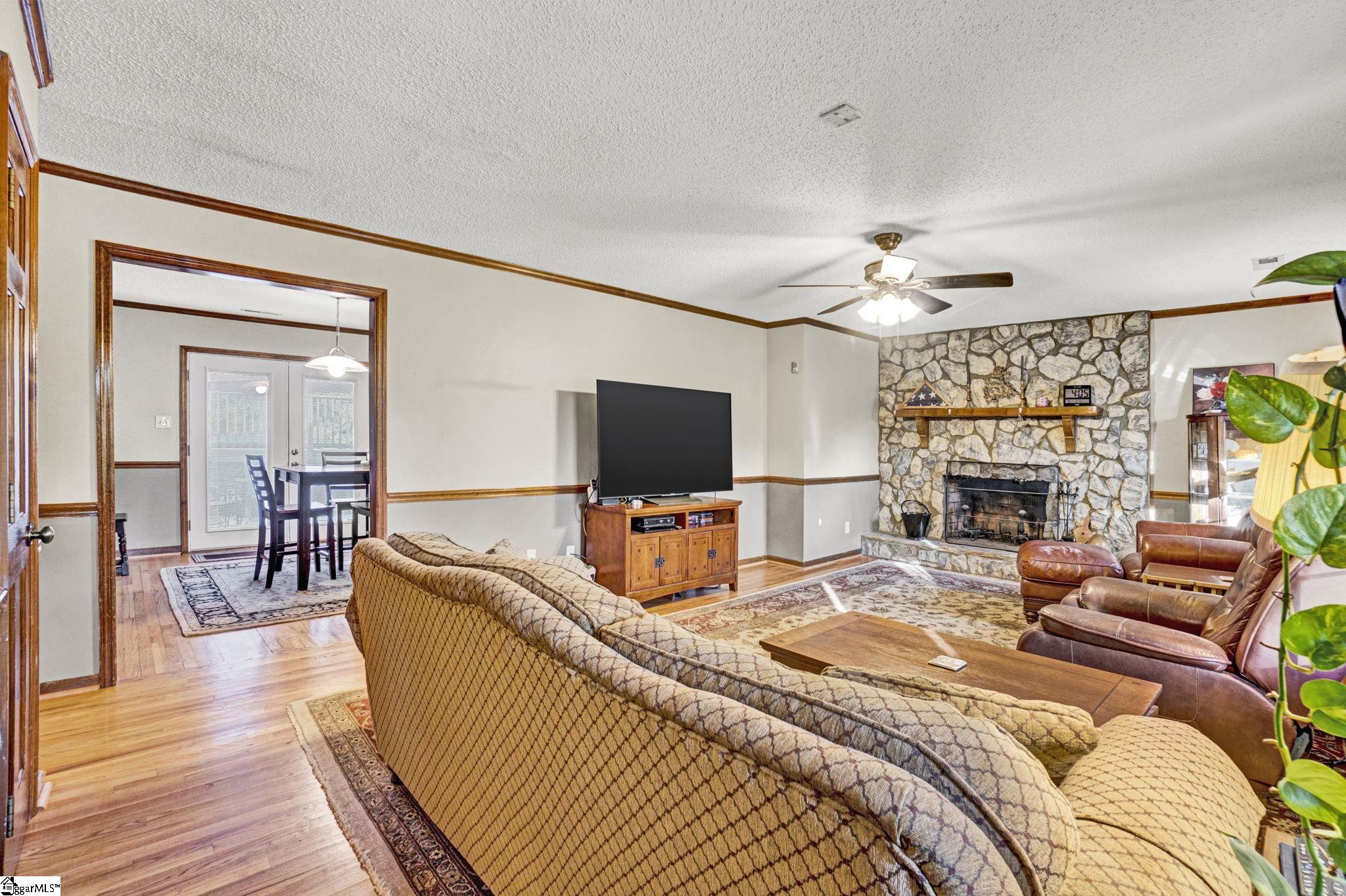 4602 Howe Road Greer, SC 29651 - Photo 7 of 50