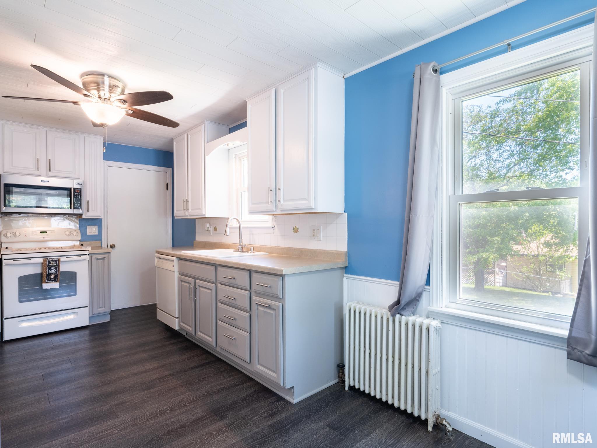 207 Monroe Street Washington, IL 61571 - Photo 30 of 57 Gallery Image 30