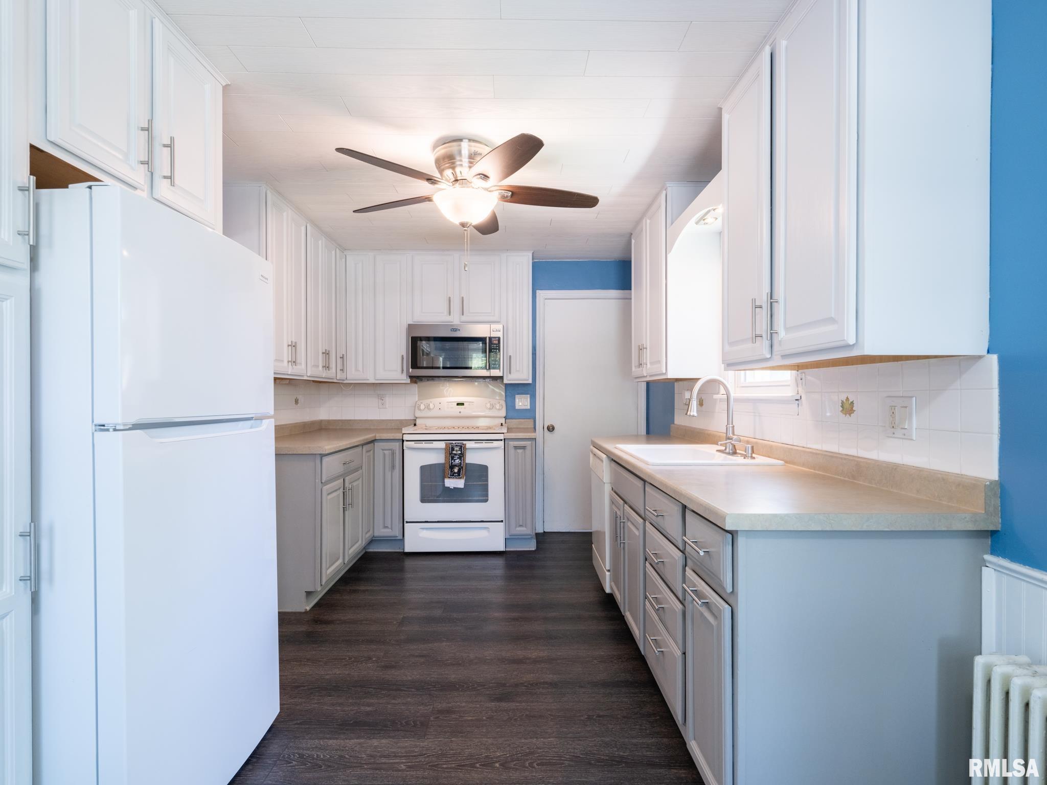 207 Monroe Street Washington, IL 61571 - Photo 31 of 57 Gallery Image 31