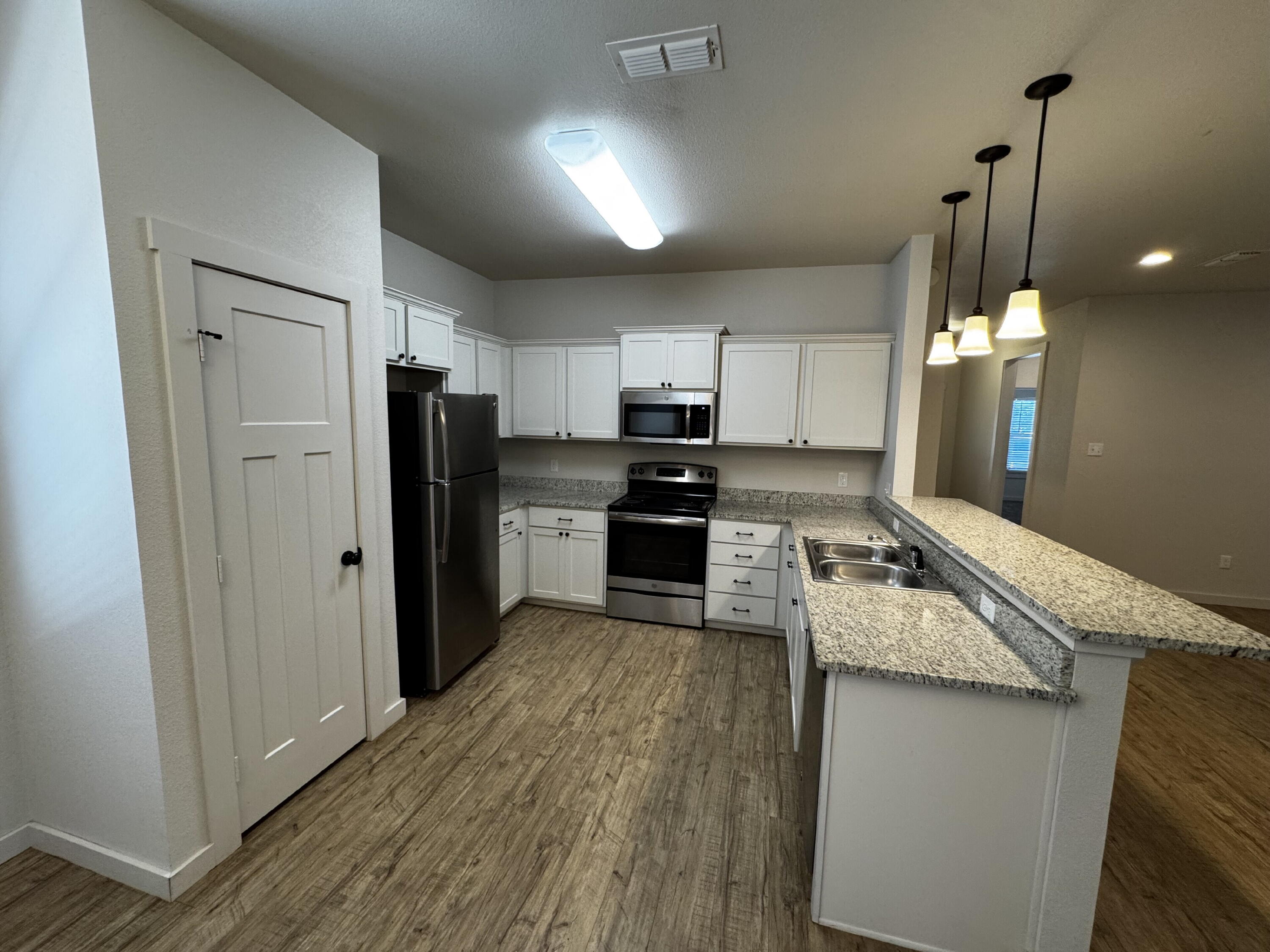 2101 9th Street Lubbock, TX 79401 - Photo 3 of 15 IMG_7907