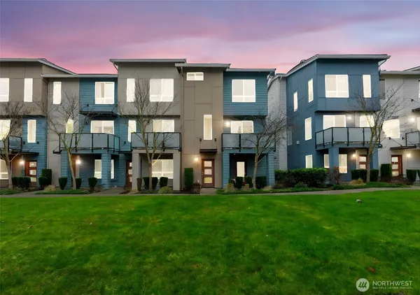 $859,000 | 14671 36th Court Northeast, Lake Forest Park, WA 98155