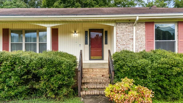 $575,000 | 557 Alvin C York Highway, Whitwell, TN 37397