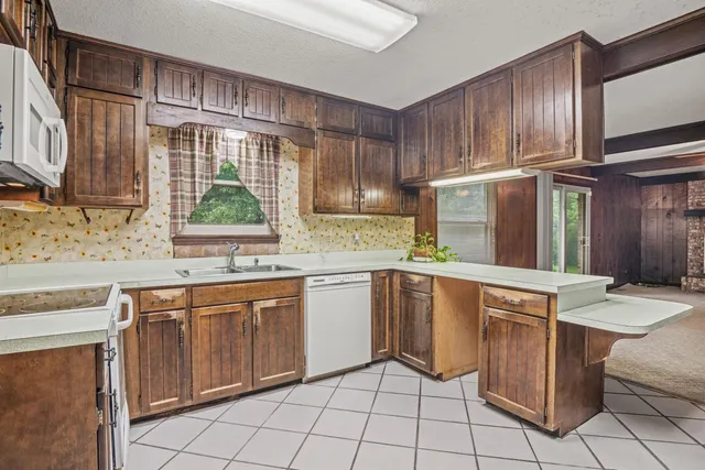 $575,000 | 557 Alvin C York Highway, Whitwell, TN 37397