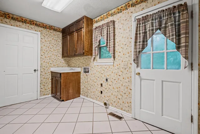 $575,000 | 557 Alvin C York Highway, Whitwell, TN 37397