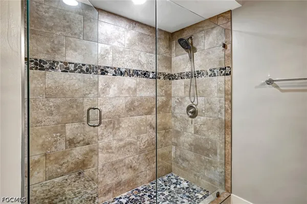 $3,000 | 1900 Virginia Avenue, Unit 103, Fort Myers, FL 33901