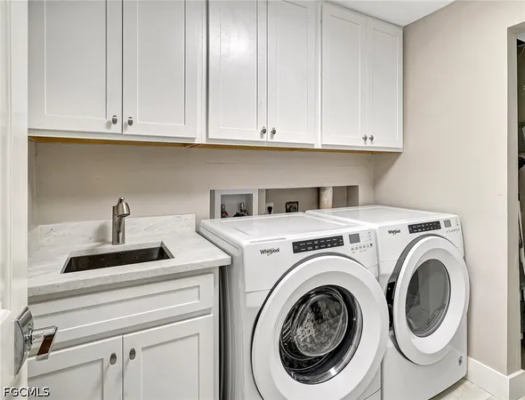 $3,000 | 1900 Virginia Avenue, Unit 103, Fort Myers, FL 33901
