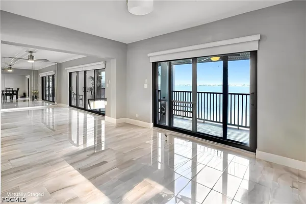 $3,000 | 1900 Virginia Avenue, Unit 103, Fort Myers, FL 33901