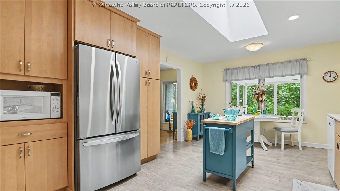 1405 Nottingham Road Charleston, WV 25314 - Photo 7 of 50 Gallery Image 7