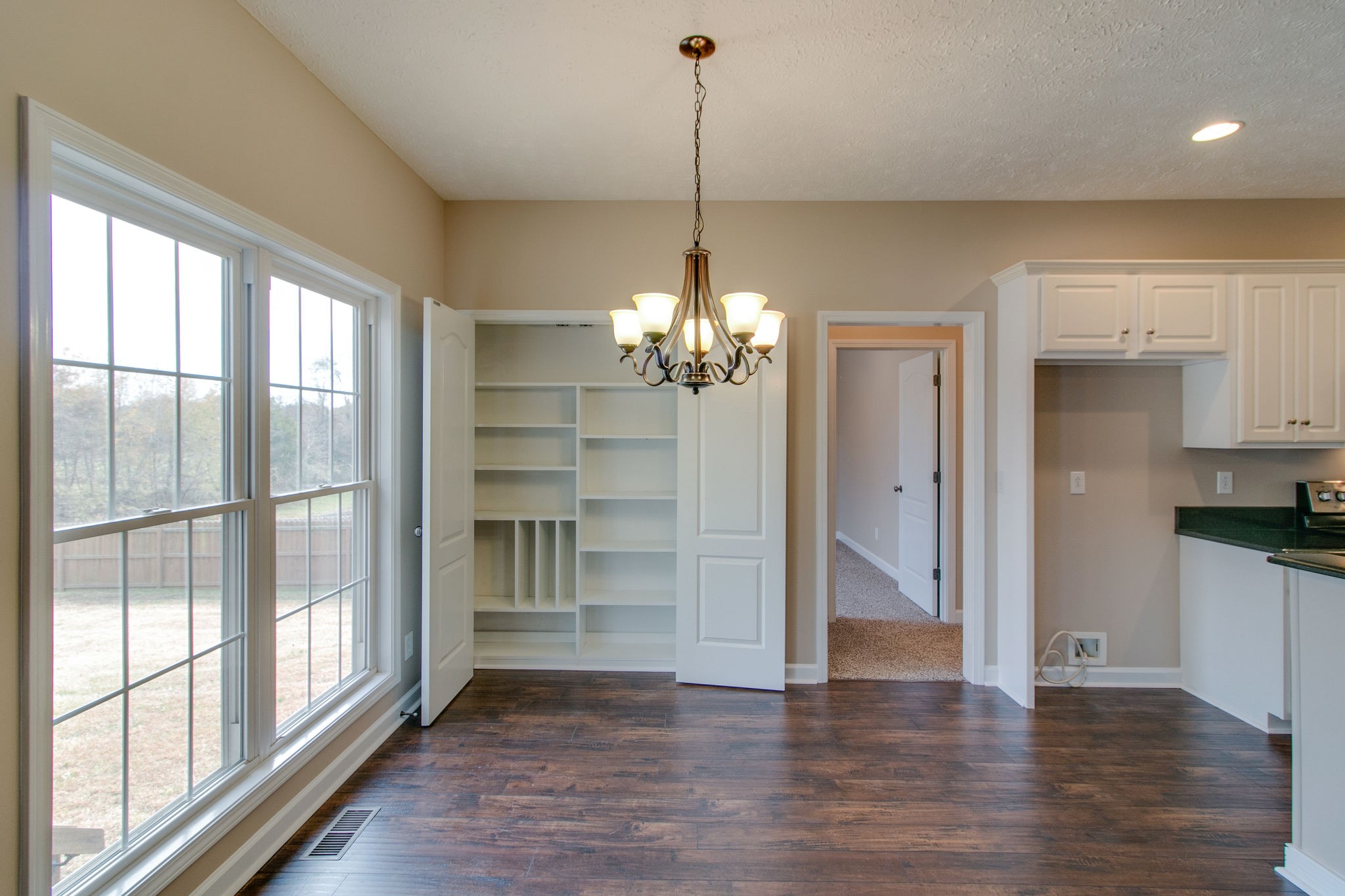 1003 South Ridge Trail Clarksville, TN 37043 - Photo 11 of 27 Gallery Image 11