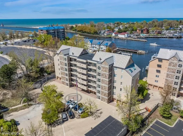 $425,000 | 230 Water Street, Unit 2, St. Joseph, MI 49085