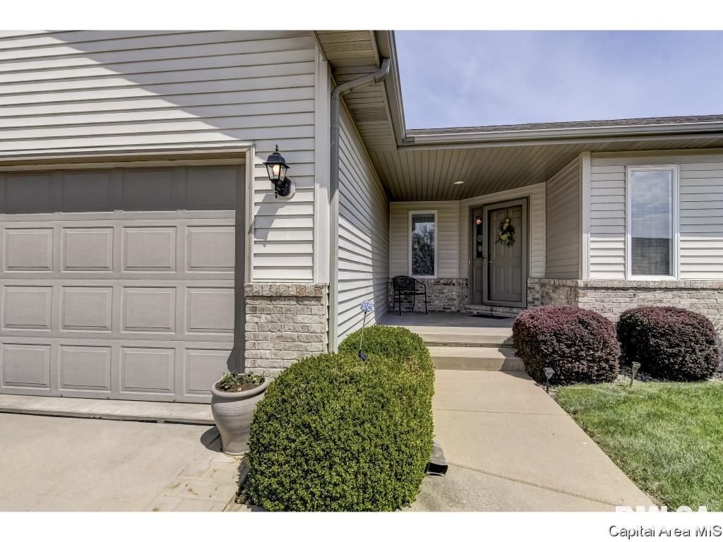 6320 Hayley Court Springfield, IL 62712 - Photo 4 of 35