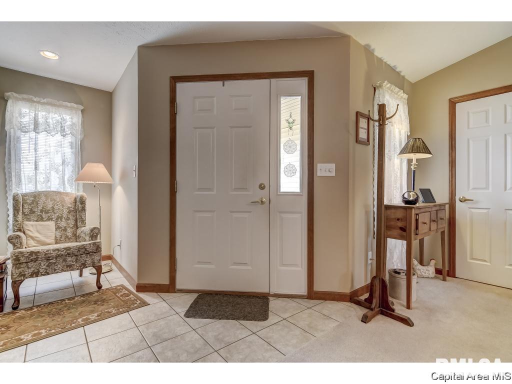 6320 Hayley Court Springfield, IL 62712 - Photo 5 of 35