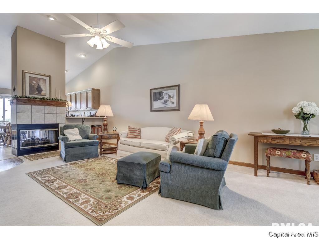 6320 Hayley Court Springfield, IL 62712 - Photo 7 of 35