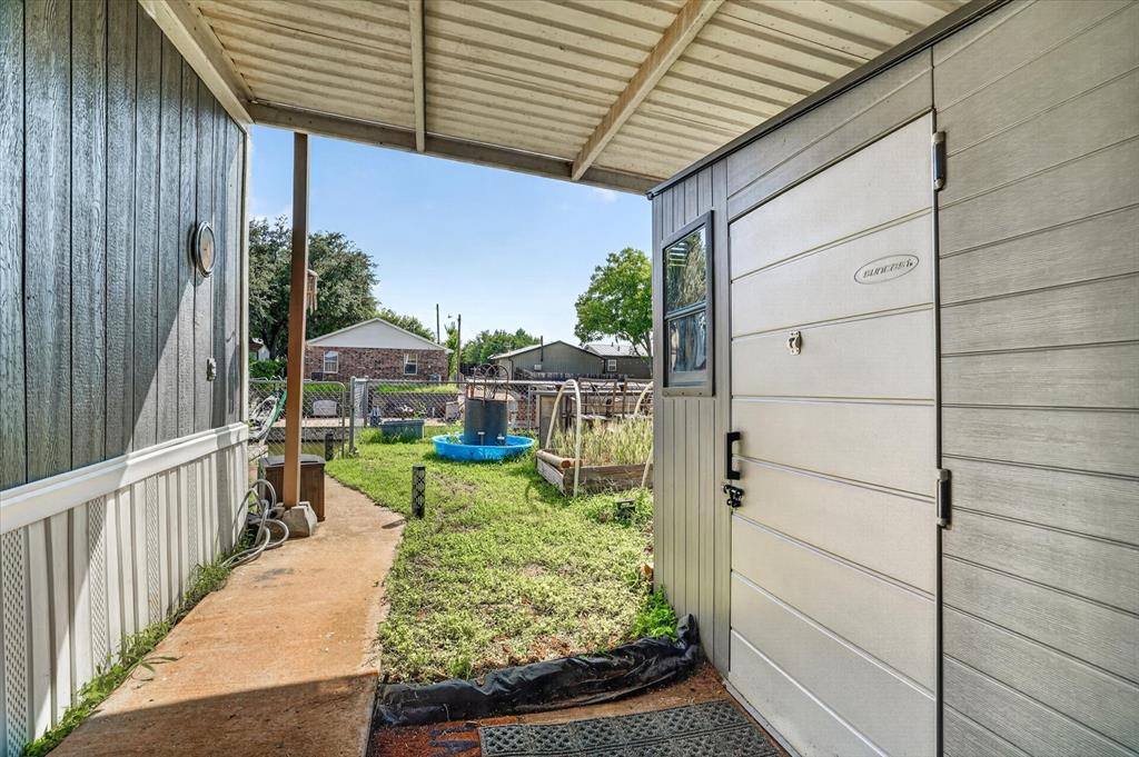 6602 Ashley Court Granbury, TX 76049 - Photo 26 of 35