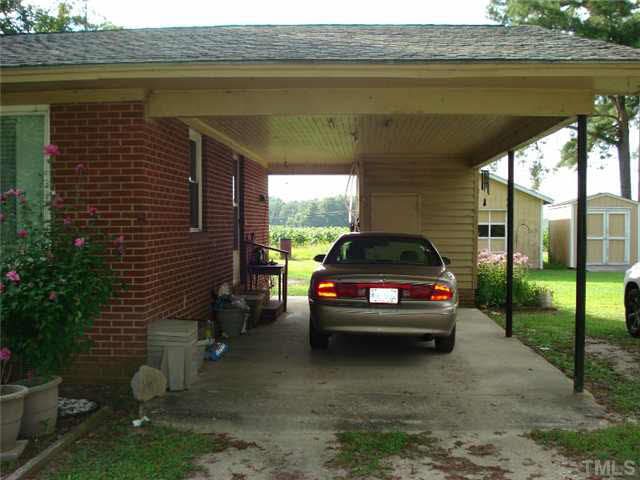 2157 Green Path Road Dunn, NC 28334 - Photo 3 of 25