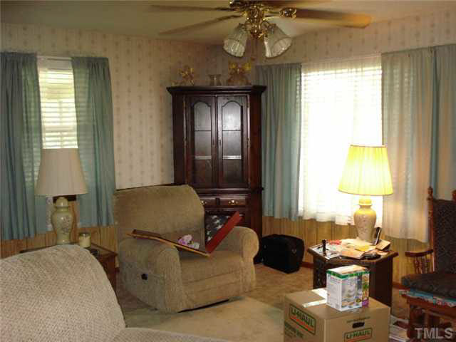 2157 Green Path Road Dunn, NC 28334 - Photo 9 of 25