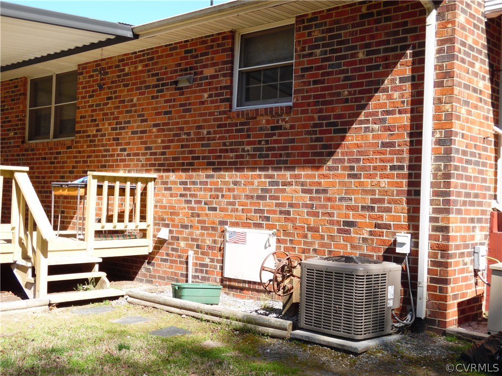 8110 George W Watkins Road Quinton, VA 23141 - Photo 4 of 23 Gallery Image 4