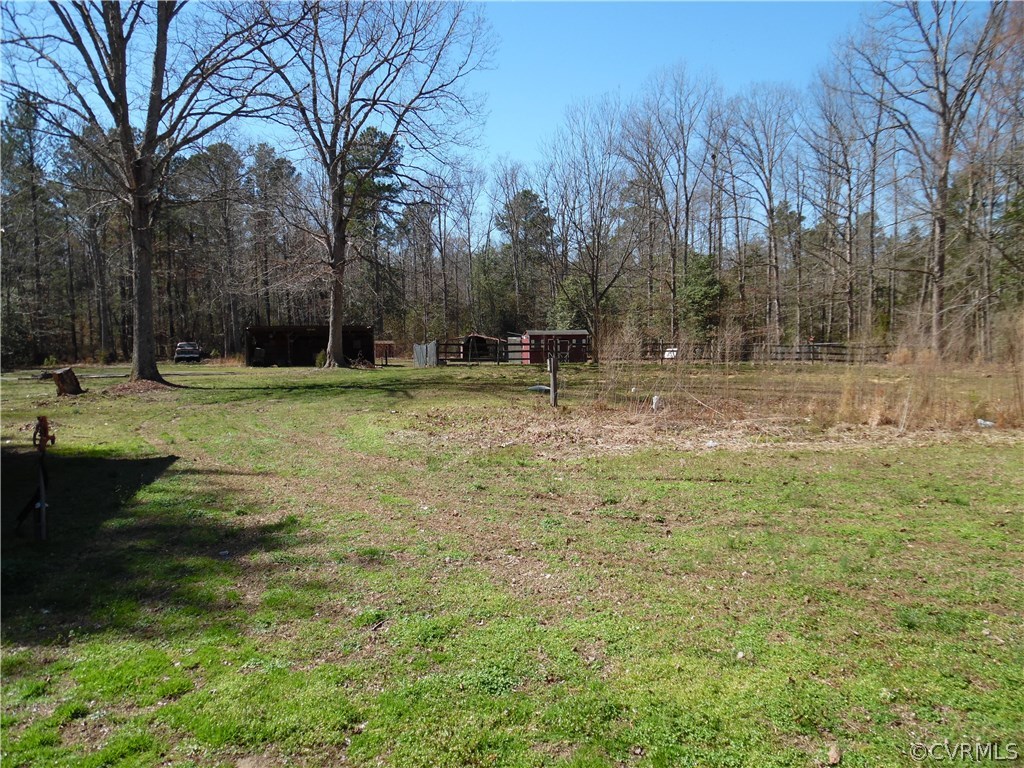 8110 George W Watkins Road Quinton, VA 23141 - Photo 8 of 23 Gallery Image 8