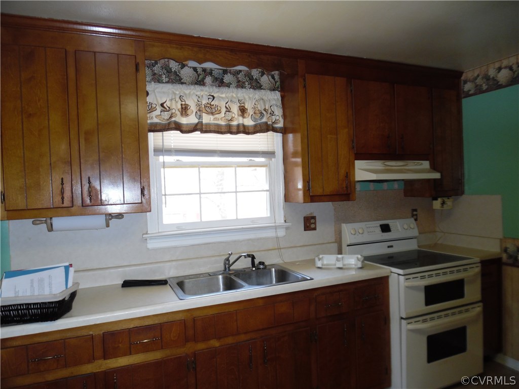 8110 George W Watkins Road Quinton, VA 23141 - Photo 10 of 23 kitchen