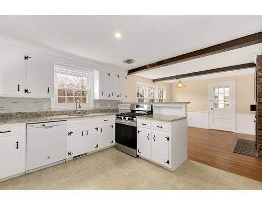 35 Amble Road Chelmsford, MA 01824 - Photo 4 of 23