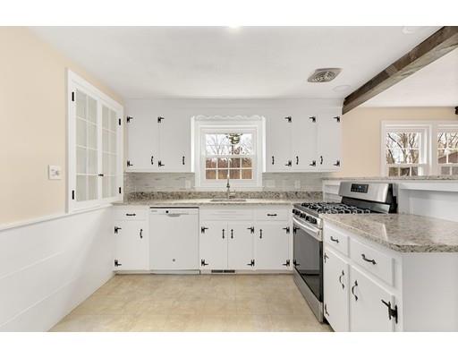 35 Amble Road Chelmsford, MA 01824 - Photo 5 of 23