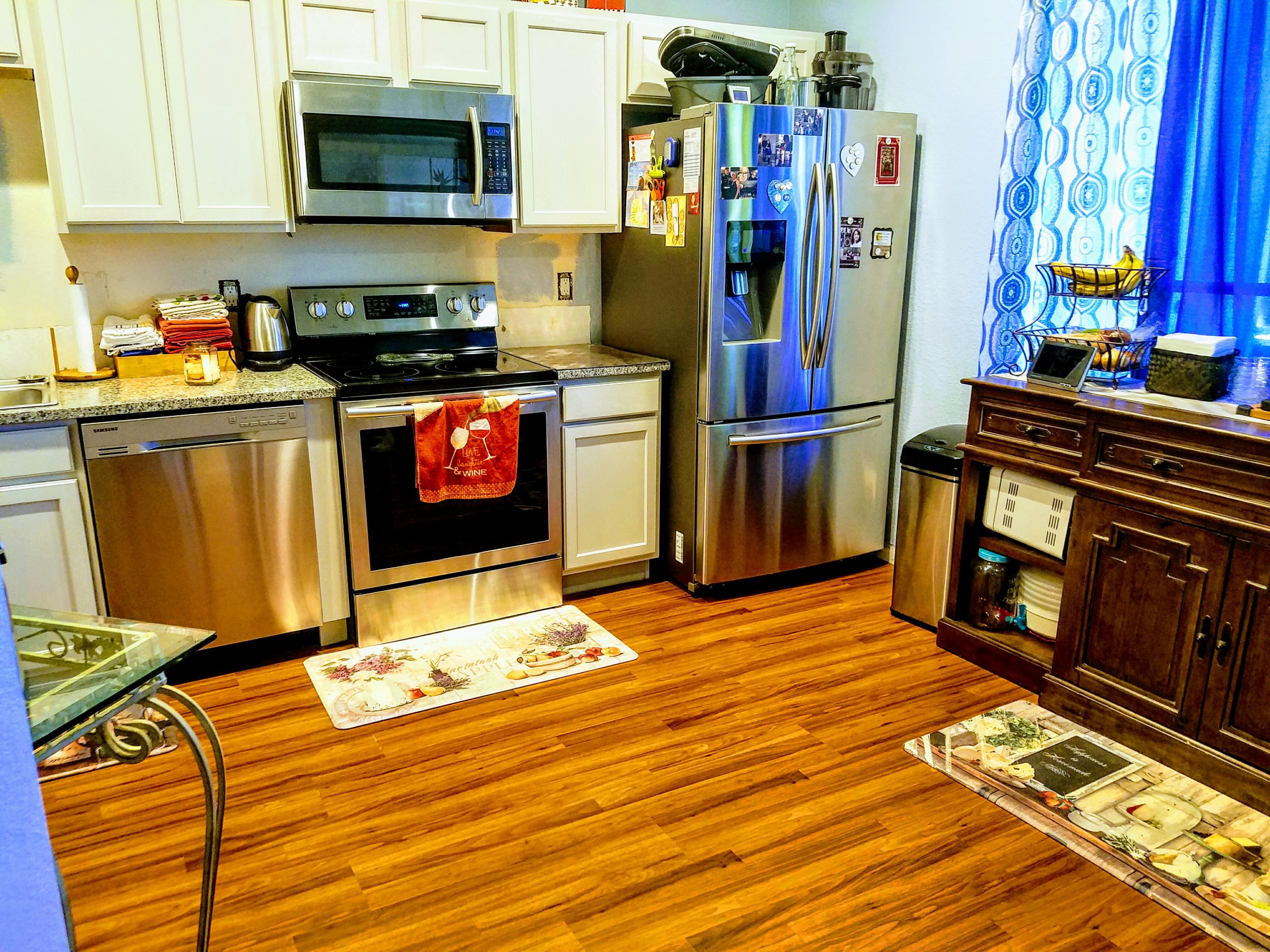 2366 Center Stone Lane Riviera Beach, FL 33404 - Photo 3 of 30 New Stainless Steel Appliances