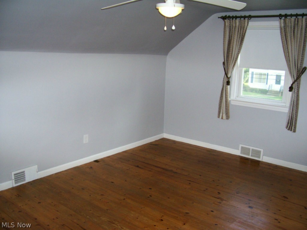 4583 Telhurst Road South Euclid, OH 44121 - Photo 7 of 25