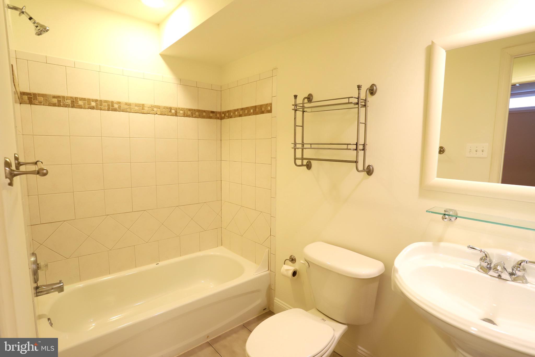 8035 Rocky Run Road Gainesville, VA 20155 - Photo 14 of 27 Gallery Image 14