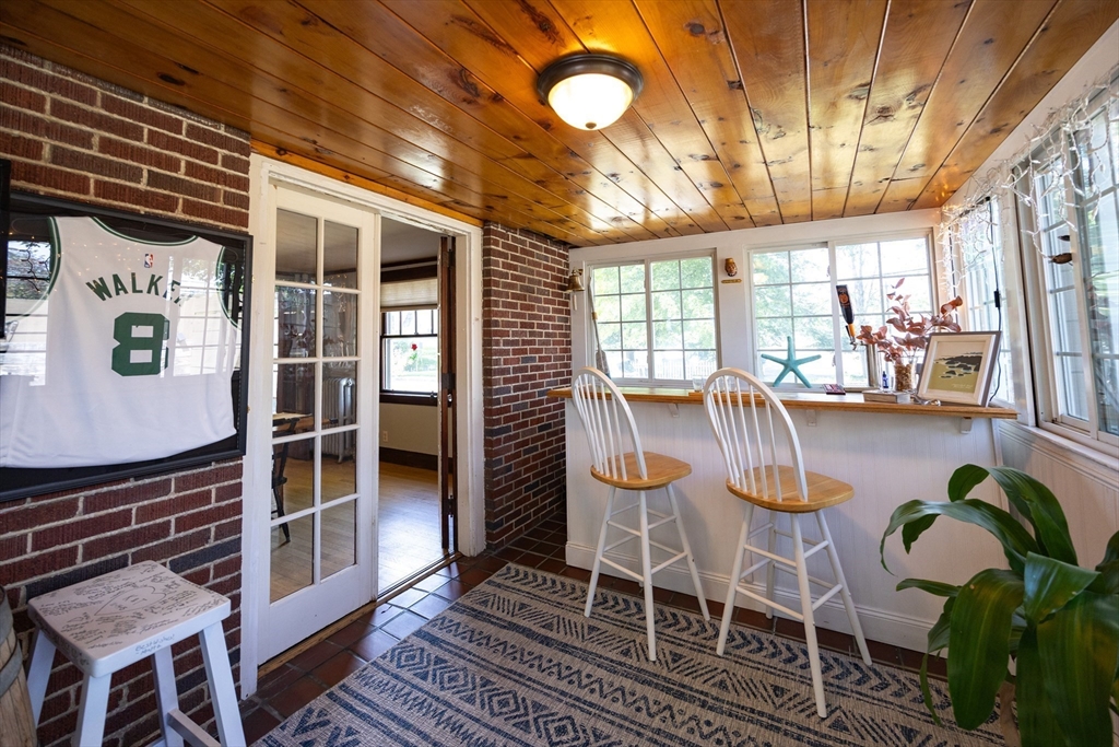 25 Brewster Road Framingham, MA 01702 - Photo 18 of 37 Gallery Image 18