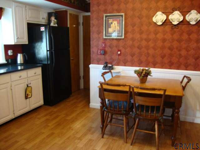 31 Old Ox Road Bethlehem, NY 12054 - Photo 5 of 13 Photo 5
