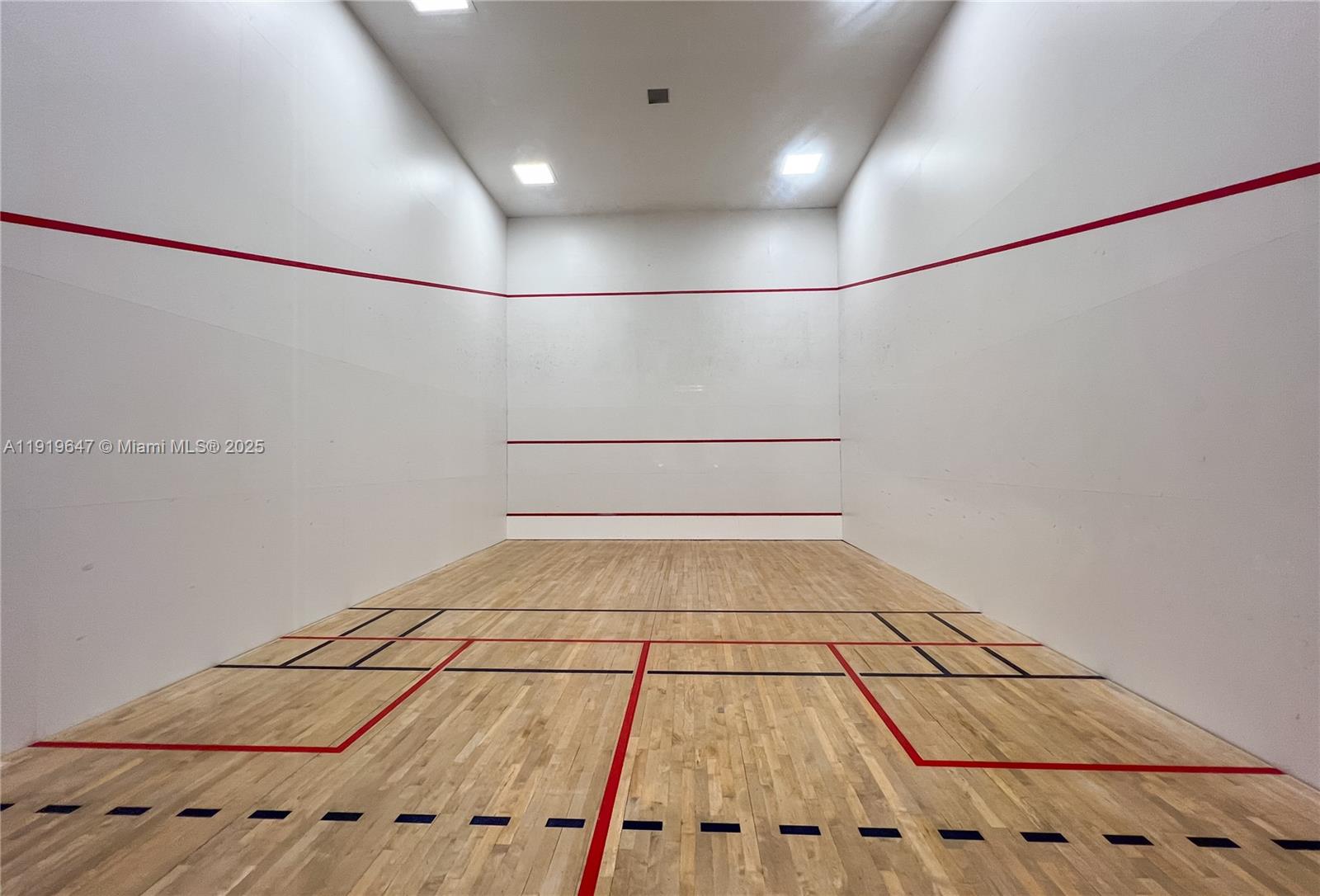 1010 Brickell Avenue, Unit 4206 Miami, FL 33131 - Photo 21 of 33 a view of a room