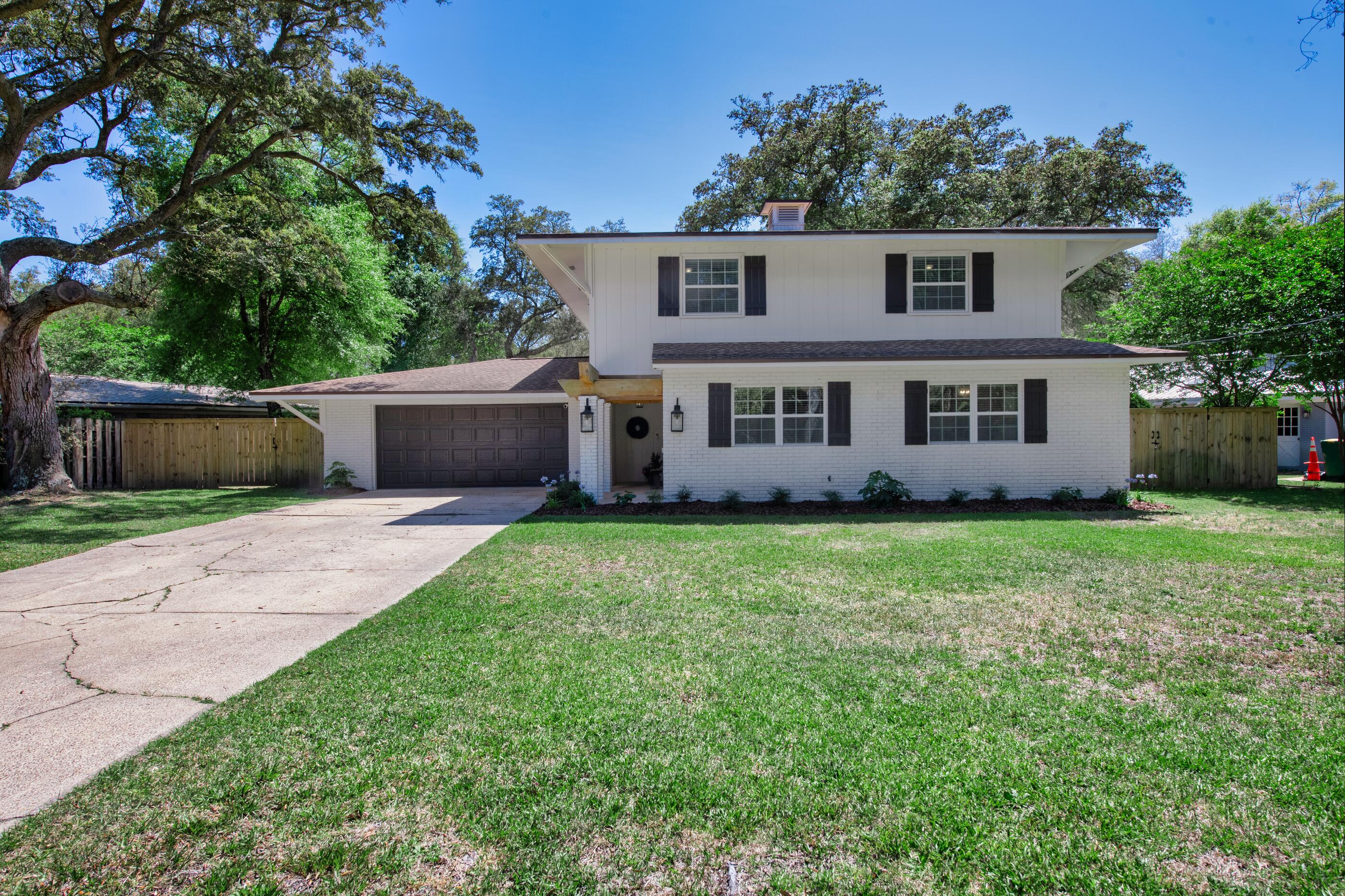 231 Country Club Road Shalimar, FL 32579 - Photo 2 of 53 CountryClub-74