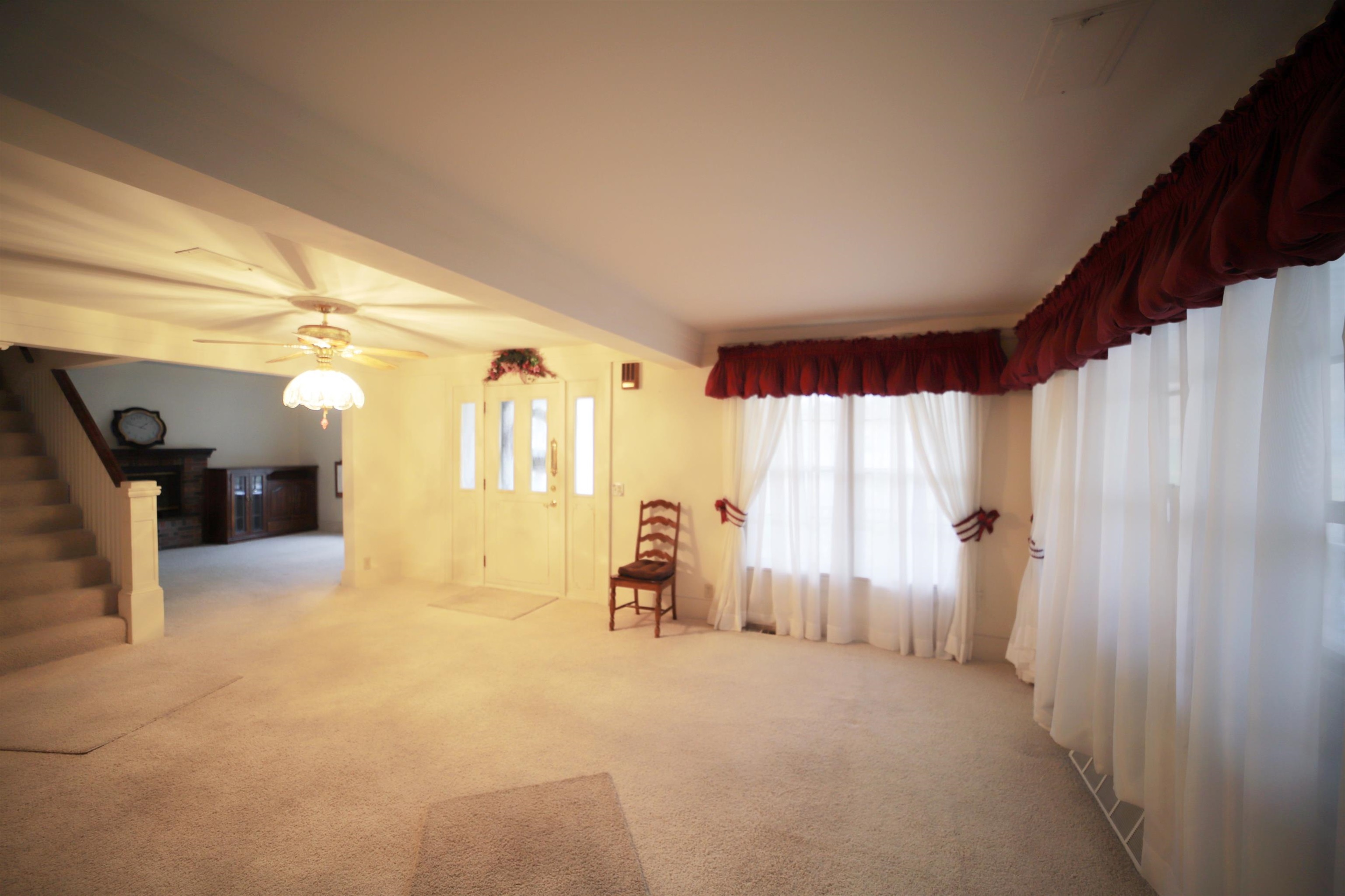 202 Elm Street Flushing, MI 48433 - Photo 10 of 33 50097367-9.JPG