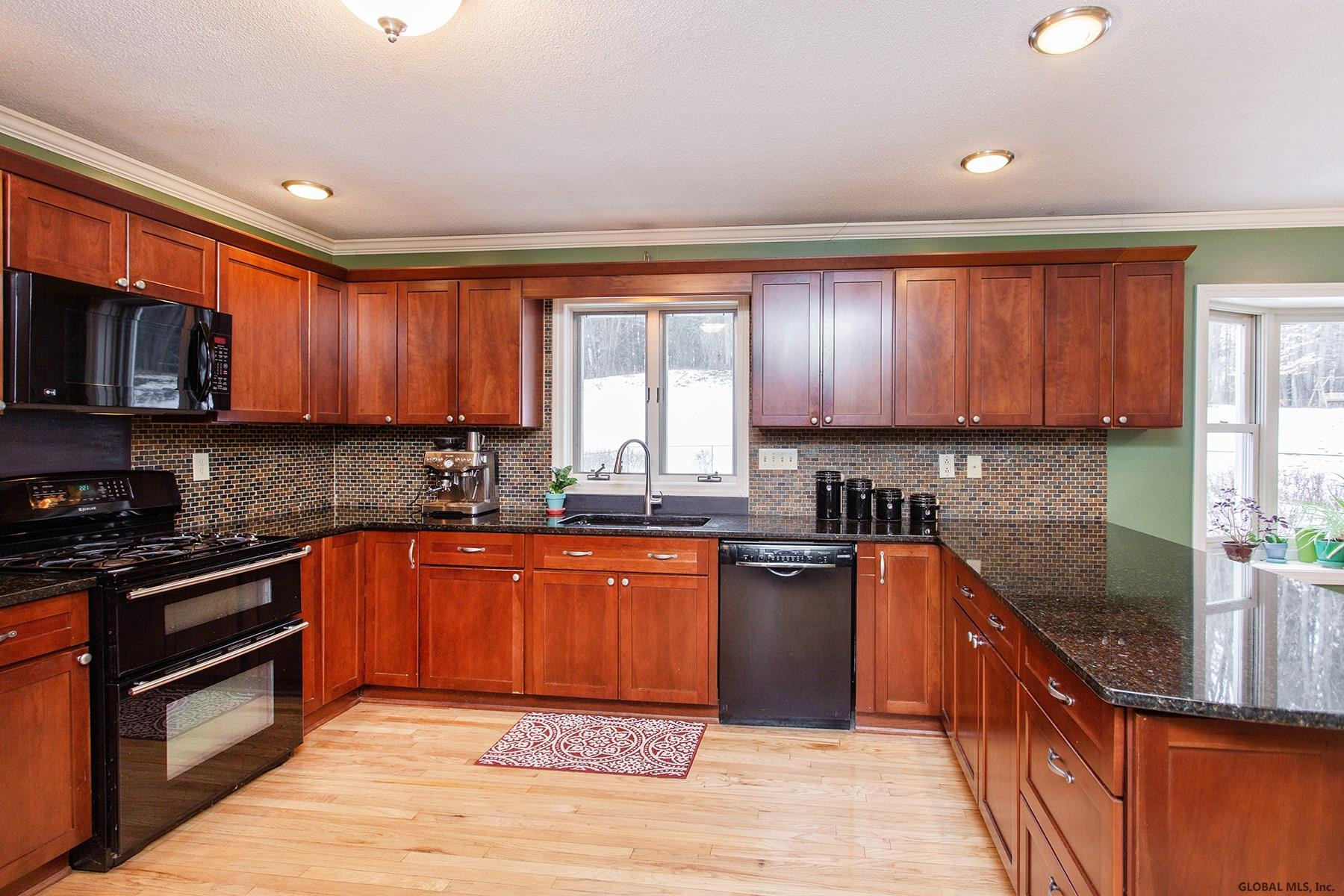 2003 Rowley Road Malta, NY 12020 - Photo 14 of 64 Photo 14
