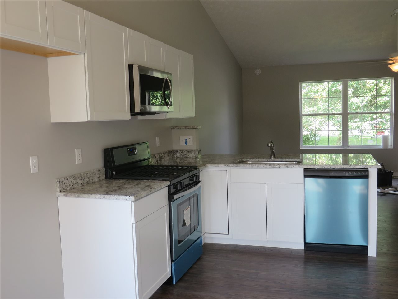 113 Roman Way Independence, KY 41051 - Photo 3 of 21 Gallery Image 3