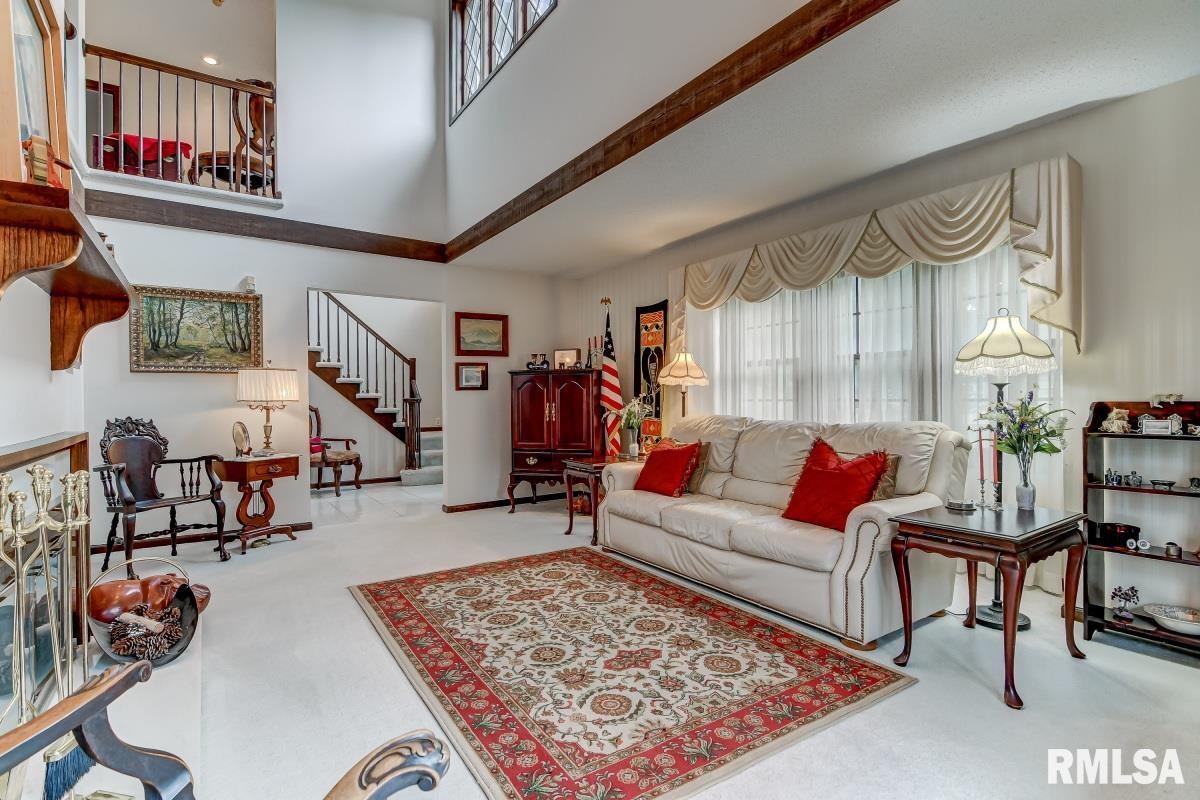 9 Red Bud Lane Springfield, IL 62712 - Photo 8 of 50