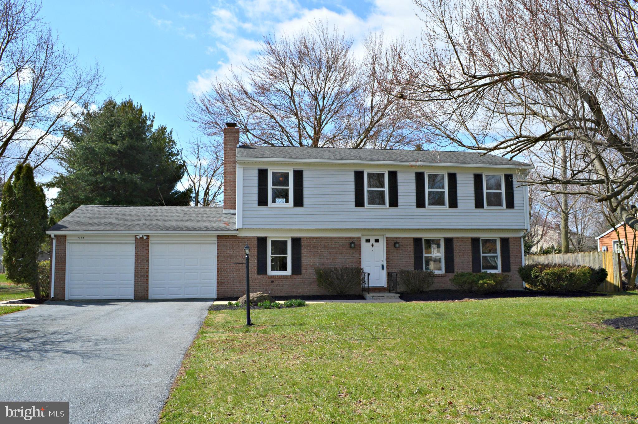 513 Devon Drive Lititz, PA 17543 - Photo 1 of 21 Front