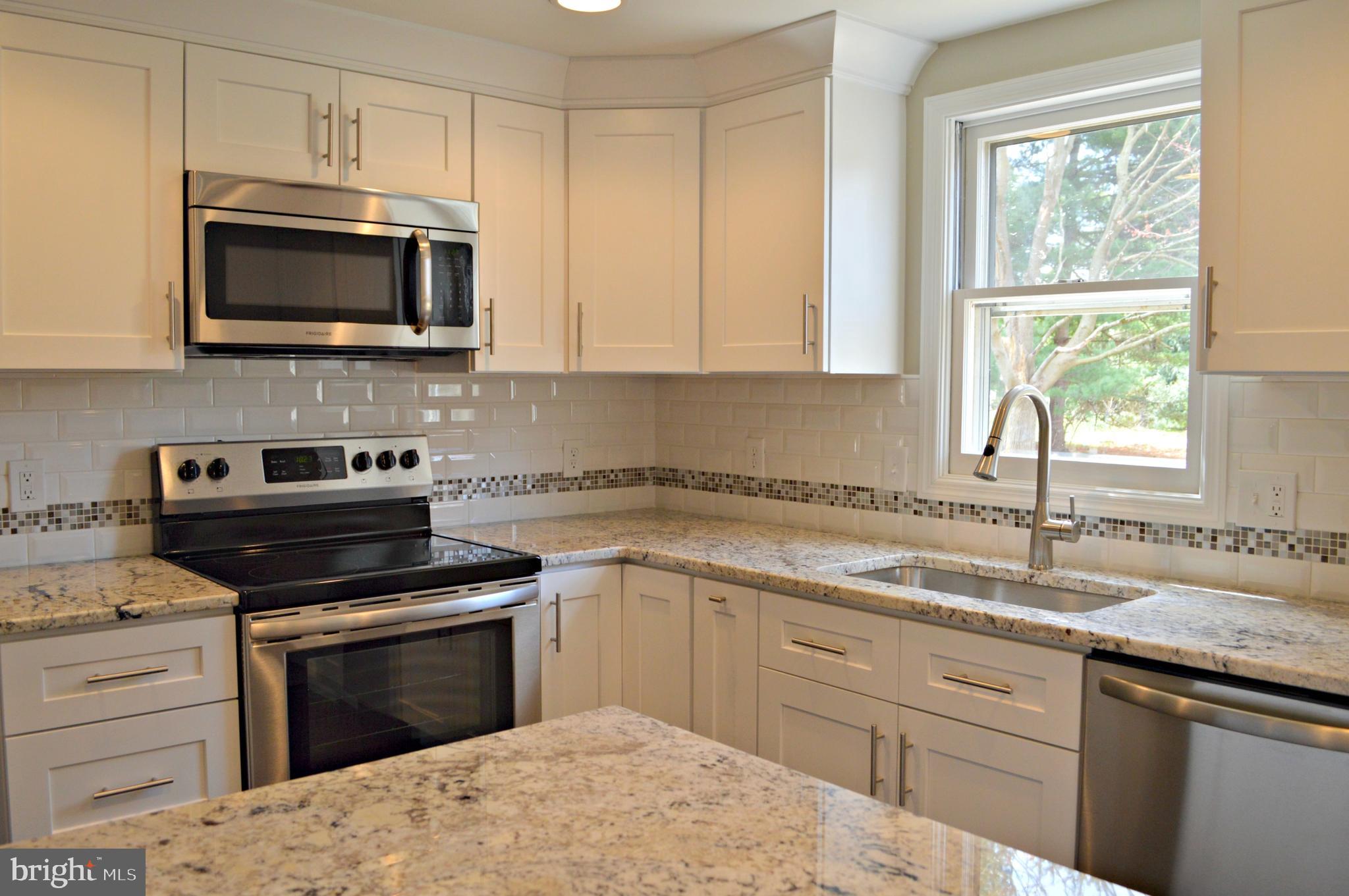 513 Devon Drive Lititz, PA 17543 - Photo 7 of 21 Kitchen