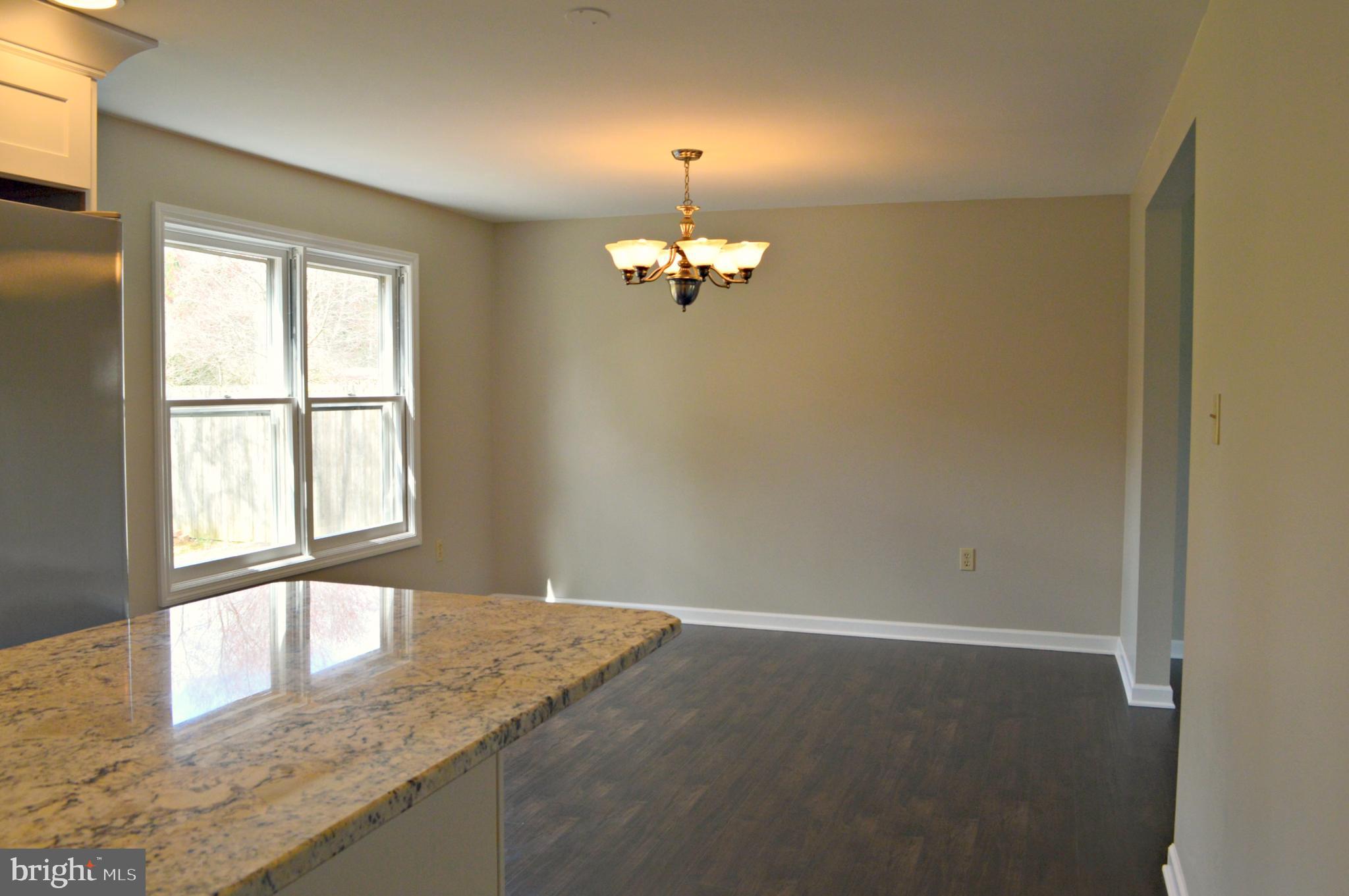 513 Devon Drive Lititz, PA 17543 - Photo 8 of 21 Dining area