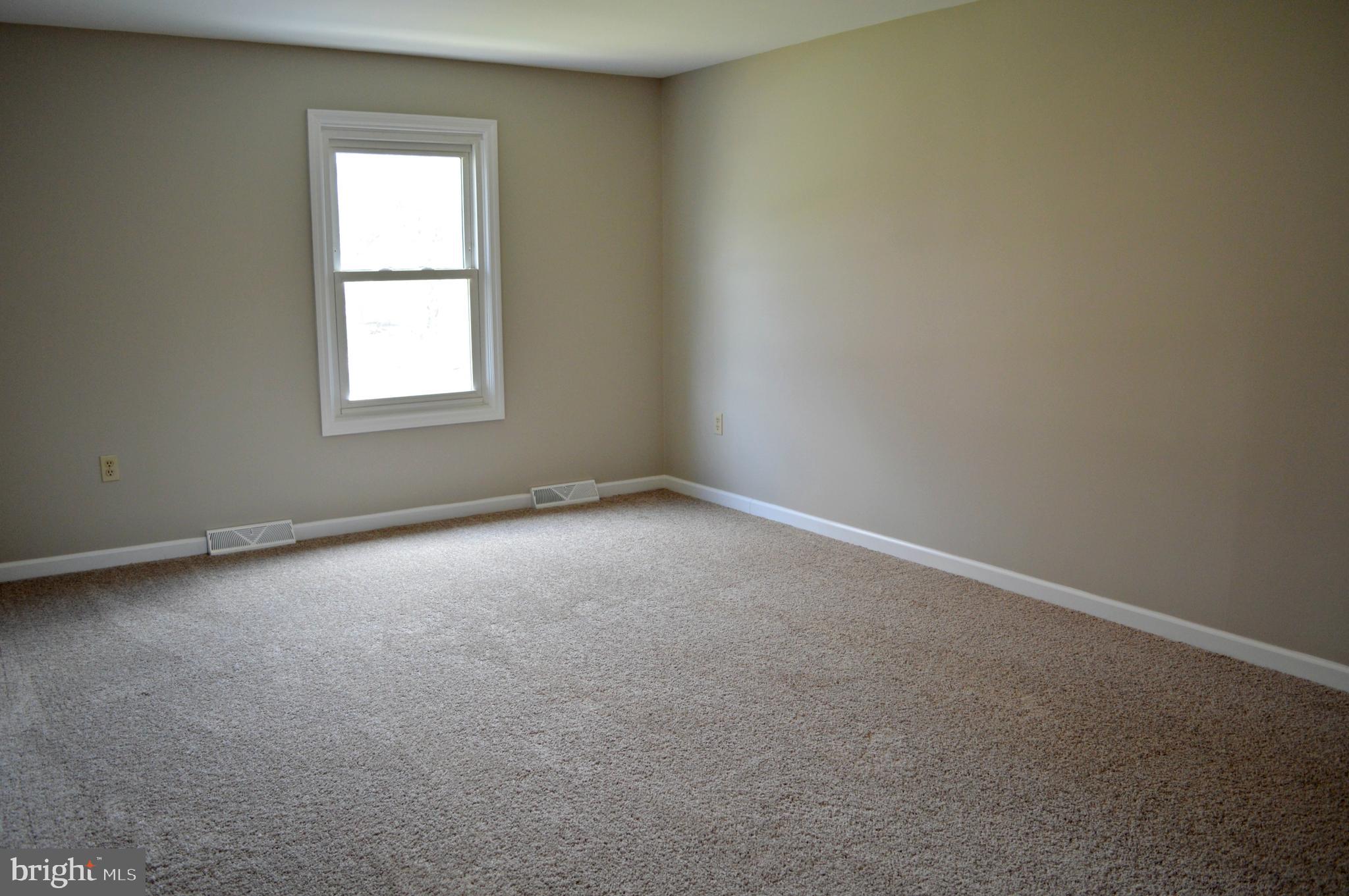 513 Devon Drive Lititz, PA 17543 - Photo 10 of 21 Master bedroom