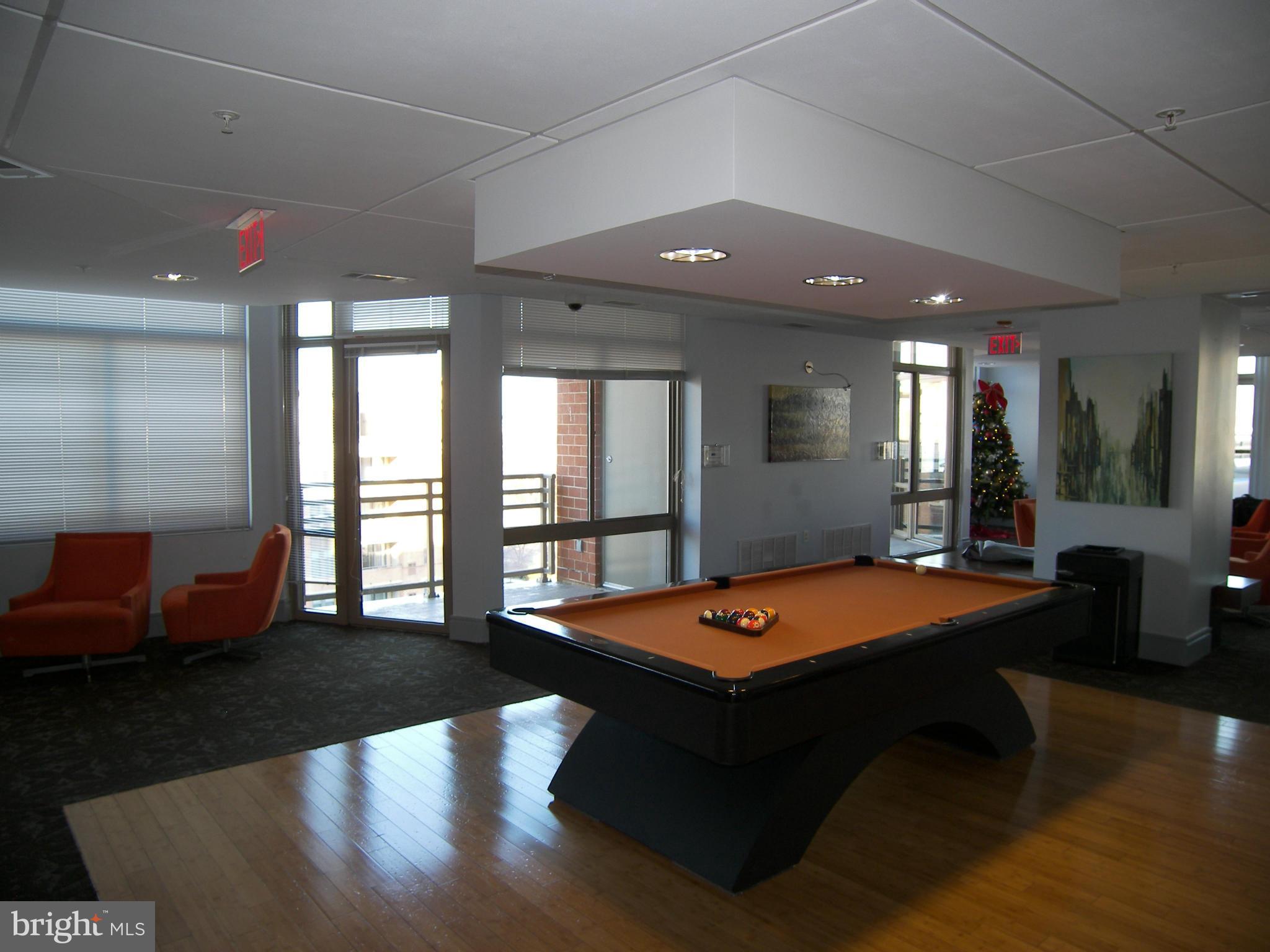 3650 South Glebe Road, Unit 244E Arlington, VA 22202 - Photo 11 of 13 Interior (General)