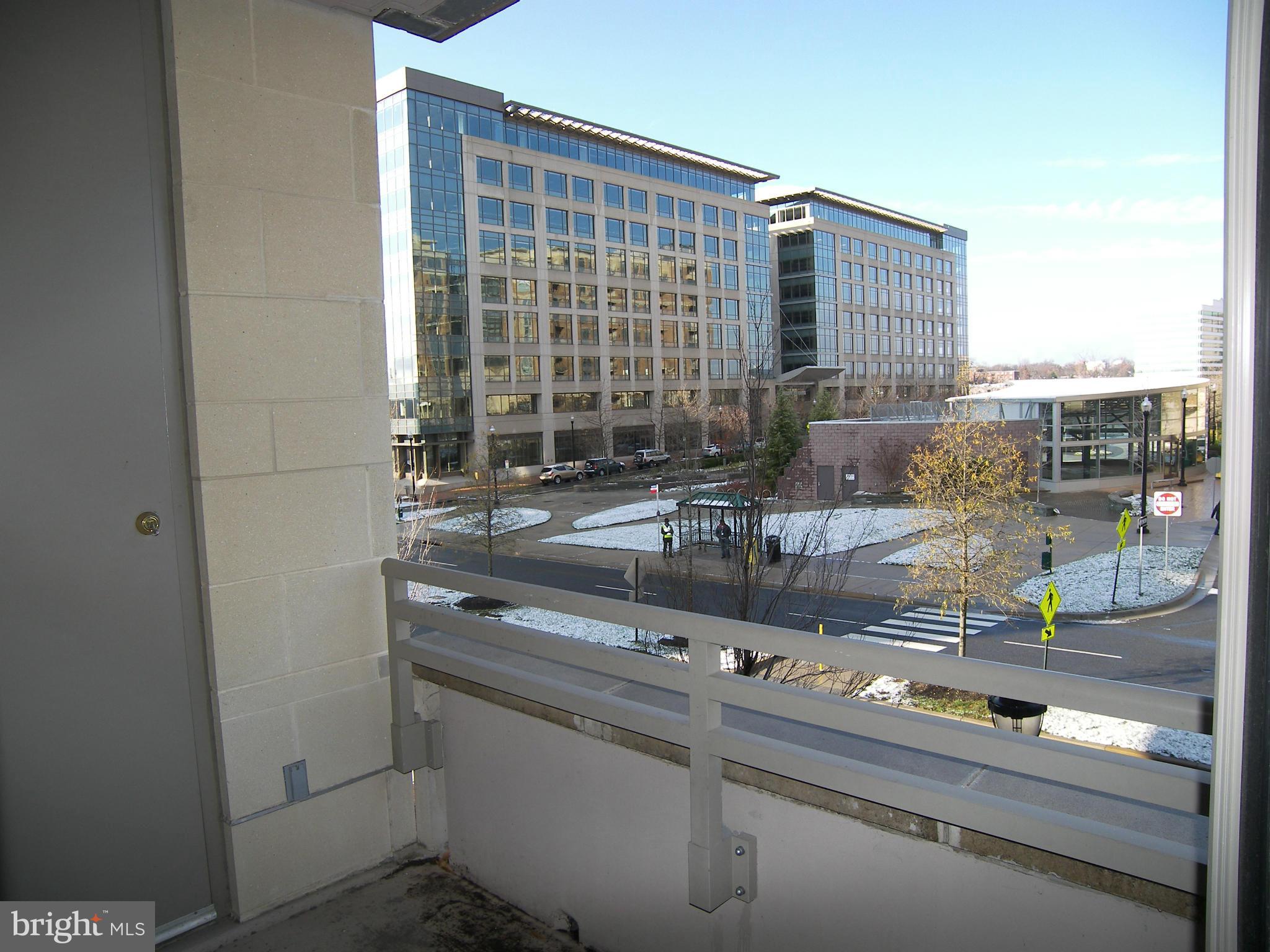 3650 South Glebe Road, Unit 244E Arlington, VA 22202 - Photo 9 of 13 View