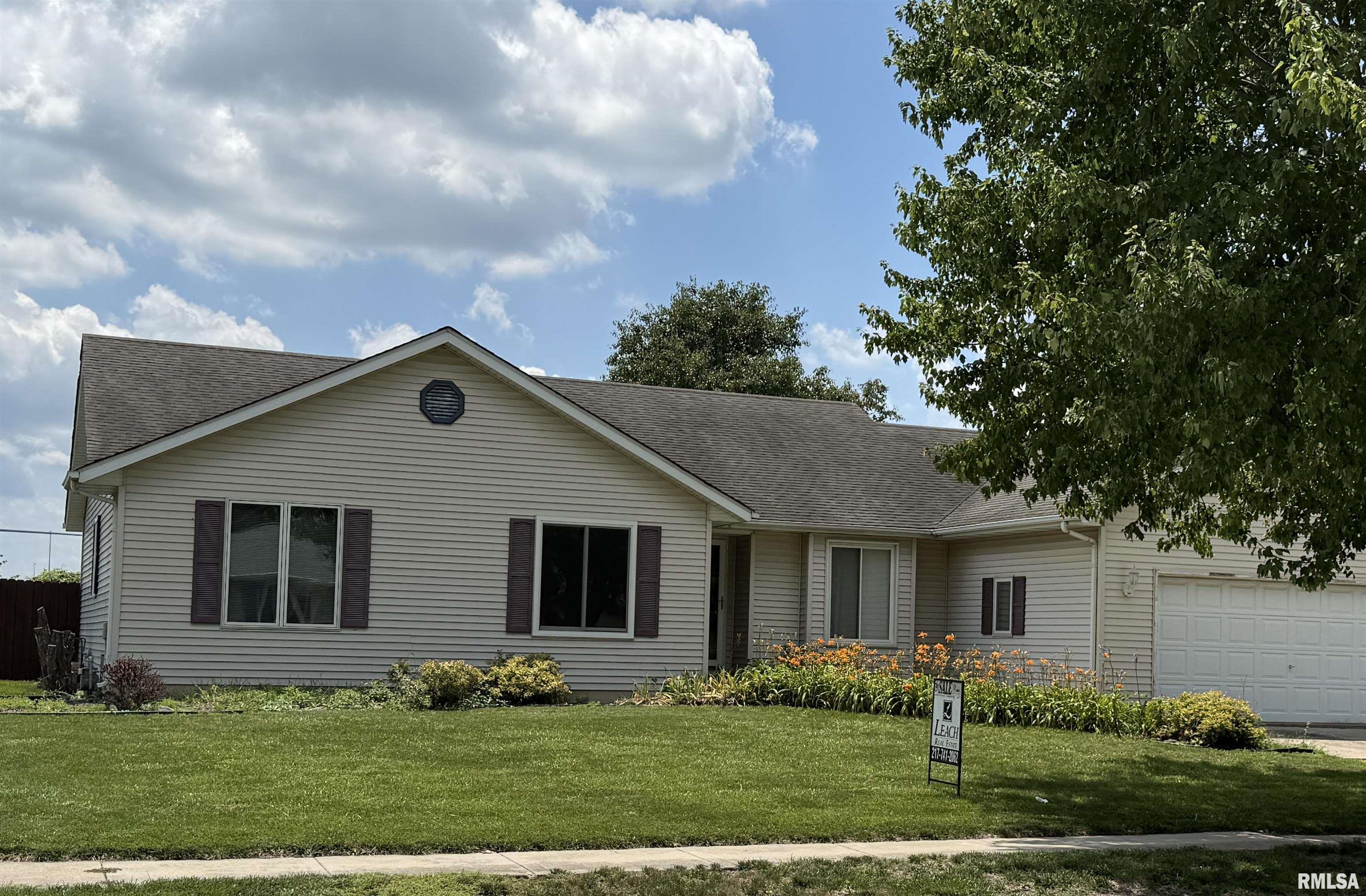 2536 Charlack Avenue Springfield, IL 62704 - Photo 1 of 21