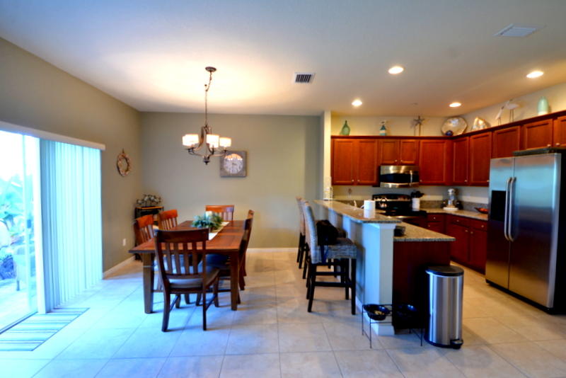 181 Southwest Otter Run Place, Unit 181 Stuart, FL 34997 - Photo 2 of 35 Kitchen / Dinning