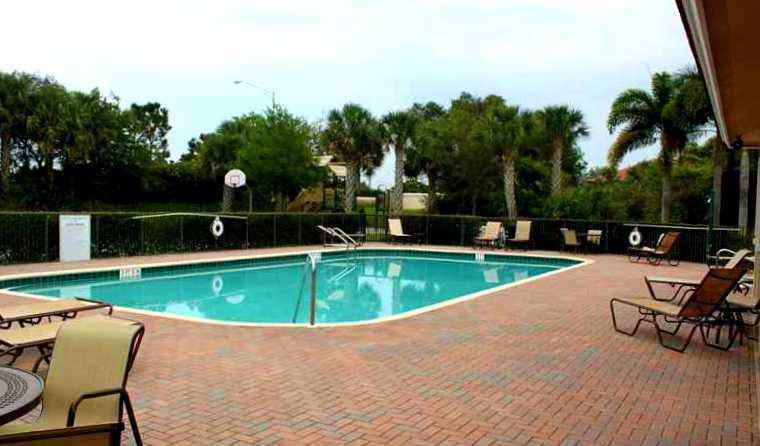 181 Southwest Otter Run Place, Unit 181 Stuart, FL 34997 - Photo 22 of 35 Pool